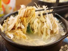 -丽虹云南过桥米线(兴工街店)