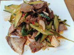 凉拌酱牛肉-海陆空烧烤·新疆菜