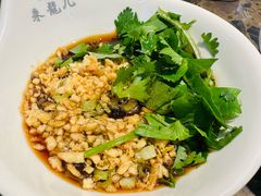 -来龍儿鲜切牛肉自助老火锅