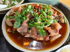 -大众跷脚牛肉馆·非遗传承单位(峨眉山店)