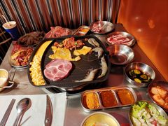 -阿亲家·韩式无限烤肉(花果园店)