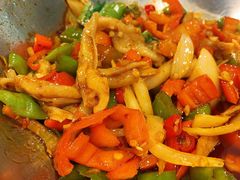 干锅无骨鸭掌-湖南乡情湘菜馆(罗湖店)