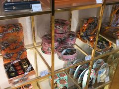 -VENCHI 闻绮(上海佛罗伦萨小镇店)