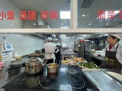 -老西白点心店