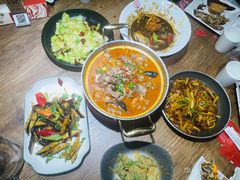 -叶派龙虾•招牌香辣蟹·海鲜(中海国际店)