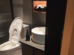 -快乐大桶水养生足浴SPA(前兴路店)