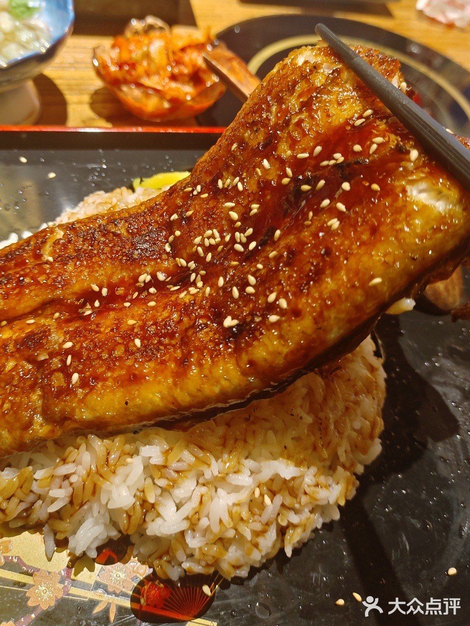 这家一整条鳗鱼饭也太太太好吃了