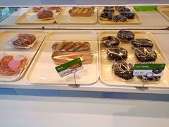 -绿姿鲜奶烘焙(临城店)