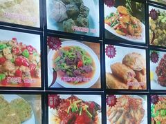 -芦茨金富饭庄·25年老字号·专做稻草鸡