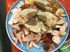 -菌之家·专业纯野生菌火锅·特色炒菌
