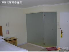 168的大床房-和家宾馆(四季青店)