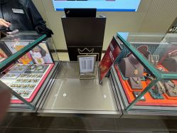 -周生生Chow Sang Sang(先天下店)