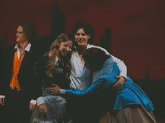 -交通银行前滩31演艺中心