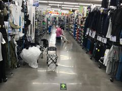 -迪卡侬(西三旗店)