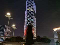 -The ROOF (通盈中心店)