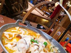 -老滇山寨•云南特色菜•地方菜•民族风情歌舞表演(金碧店)