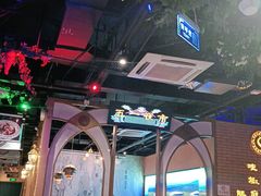 大堂-胖老汉椒麻鸡清真新疆菜(西御街店)