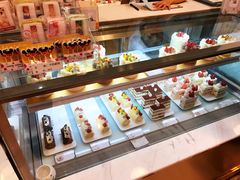 -花花卷卷·鲜食蛋糕(静安久光百货店)