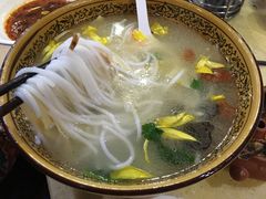 -桥香园云南过桥米线(金马碧鸡店)