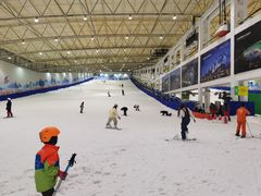 -乔波室内滑雪场