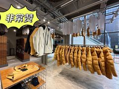 -迪桑特DESCENTE(北京三里屯BLANC店)