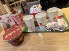 -麦当劳(杭州西湖银泰百货店)