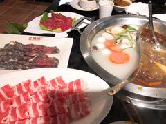 -吴记老锅底麻辣火锅(福州路店)