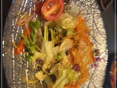 -铭牛烧肉·和牛海鲜自助(高新月牙湖店)