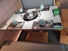 -马家斑.鲜鱼火锅(松湖万科店)