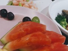 -上海虹桥中心爱琴海亚朵S酒店