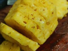 -上海龙吴水胜海发市场