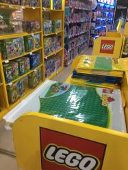 -爱婴室(上海嘉定罗宾森广场店)