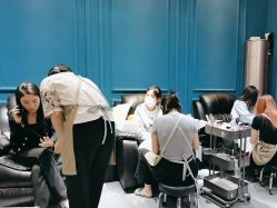 -Nail Me美甲美睫