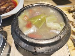 -金牌老碗时尚陕菜(王府井百货店)