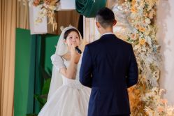 -拉瑞娜LaReine婚纱礼服高级定制