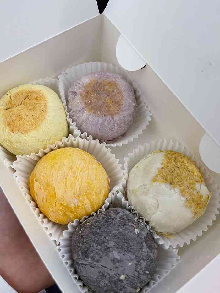 十三不靠·球酥点心(台东昆明路店)-"去台东步行街打开点评,被页面