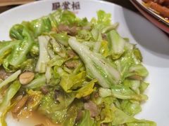 油渣莲白-厨掌柜长寿菜馆(古镇店)