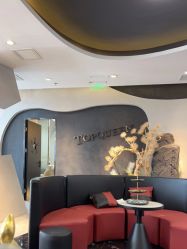 -TOP HAIR SALON