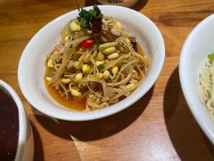 -诚铭记·虾仁汤包·成都小吃(融创店)