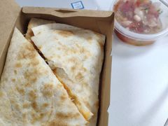 墨西哥炖肉奶酪饼-CIN CIN CANTINA&BAR