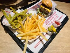 -The Habit Burger Grill 哈比特汉堡(复兴soho店)