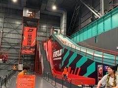 -极限PLAY运动娱乐新世界·团建派对潮玩休闲馆·室内蹦极高空游乐园