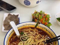 -陆元丰·兰州纯汤牛肉面(自强西路店)