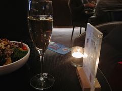 -wineapp葡萄酒餐吧(外滩金融中心店)