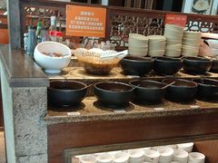 -佬土鹅肠火锅(解放路店)
