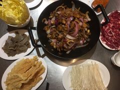-胡须佬鸡煲四季火锅店(石厦西村直营店)