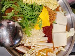 部队火锅-富乐满韩国正宗炸鸡韩国料理(虹泉路店)