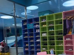 -Swim斯卫姆国际儿童游泳中心(红博中央公园店)