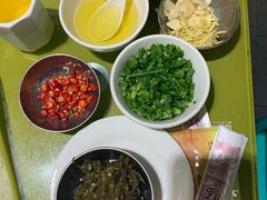 -颜氏双江清水鱼一养身火锅(磁器口店)