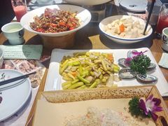 -黄泥岗·地道湖北菜(奥特莱斯店)